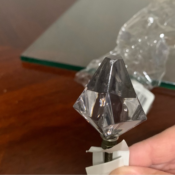 NWT Michael’s Clear Triangular Prism Drawer Pull - Picture 4 of 7